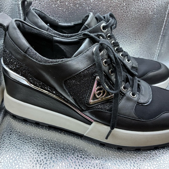 Wishbone Shoes Platform Glitter Sneakers - Picture 10 of 12